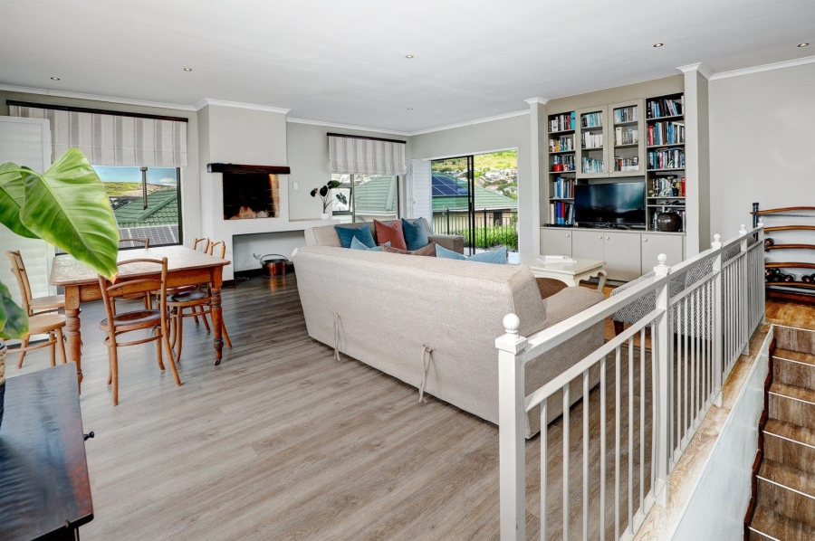 5 Bedroom Property for Sale in Van Riebeeckshof Western Cape